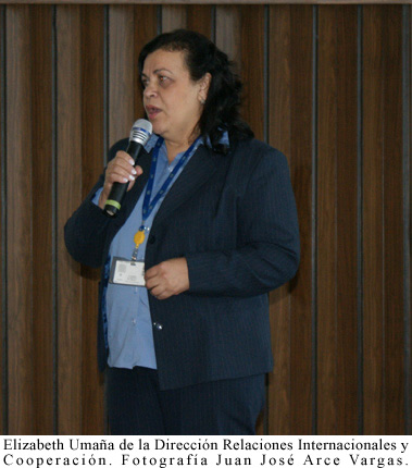 Reconocen esfuerzo de colegas en Premios Nacionales